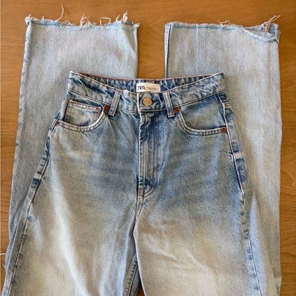 Zara Wide Leg High Rise Jeans - Picture 1 of 5